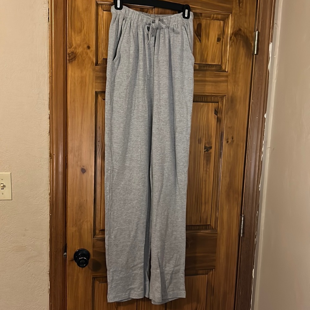 BNWOT Gray stretch knit lounge pants 12 Long